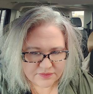Meet your Posher, Pamela